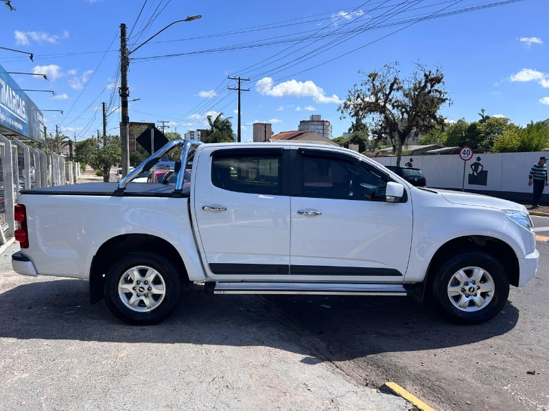 CHEVROLET S10 PICK-UP LT 2.4 F.POWER 4X2 CD 2014/2014 LS MULTIMARCAS VENÂNCIO AIRES / Carros no Vale CHEVROLET S10 PICK-UP LT 2.4 F.POWER 4X2 CD 2014/2014 LS MULTIMARCAS VENÂNCIO AIRES / Carros no Vale