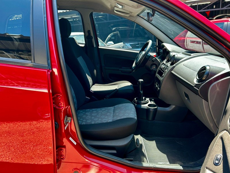 FORD FIESTA 1.0 /2014 AR MULTIMARCAS VENÂNCIO AIRES / Carros no Vale