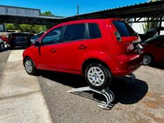 FORD FIESTA 1.0 /2014 AR MULTIMARCAS VENÂNCIO AIRES / Carros no Vale