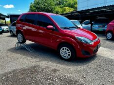 FORD FIESTA 1.0 /2014 AR MULTIMARCAS VENÂNCIO AIRES / Carros no Vale