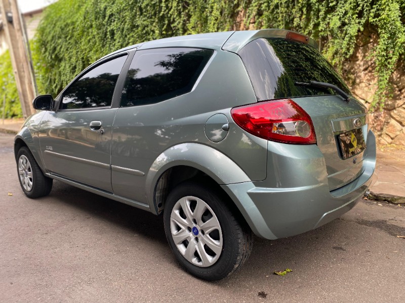 FORD KA 1.0 FLEX 2010/2011 ESTAÇÃO DO CARRO ESTRELA / Carros no Vale