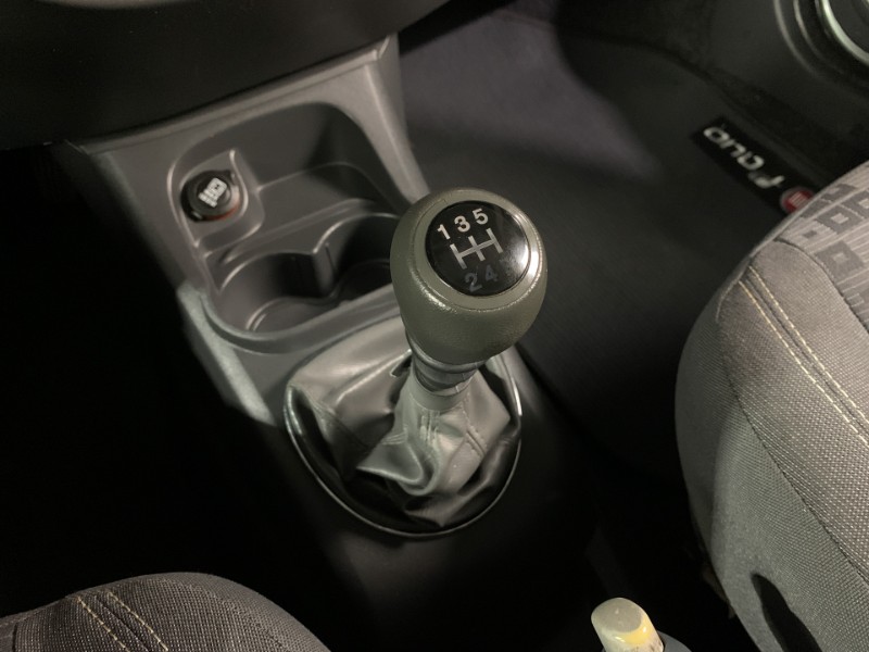 FIAT PALIO 1.0 ATTRACTIVE 8V 2016/2017 DUARTE VEÍCULOS PORTO ALEGRE / Carros no Vale FIAT PALIO 1.0 ATTRACTIVE 8V 2016/2017 DUARTE VEÍCULOS PORTO ALEGRE / Carros no Vale