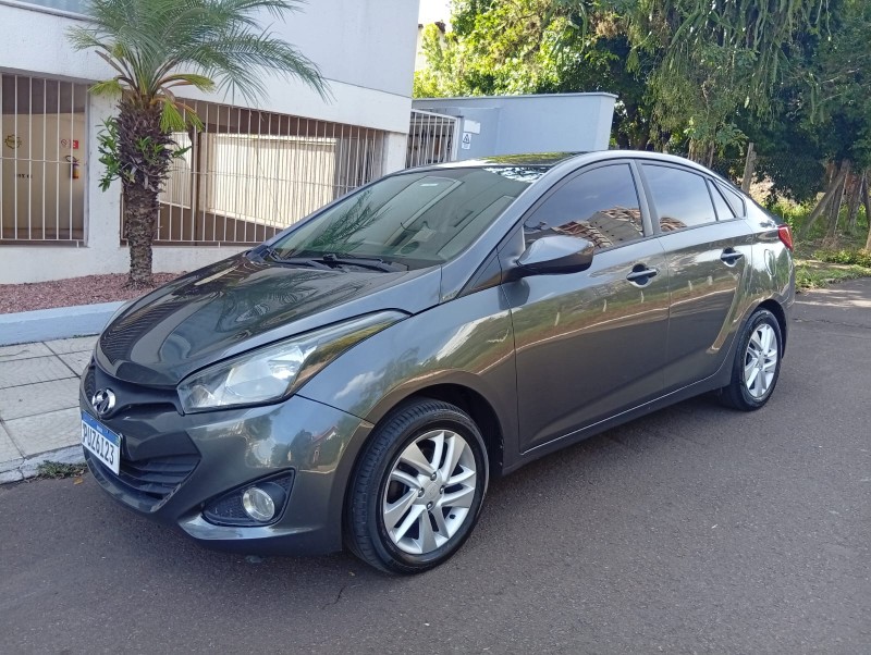 HYUNDAI HB20 COMF 1.6 AUT. 2014/2015 ALTERNATIVA VEÍCULOS LAJEADO / Carros no Vale