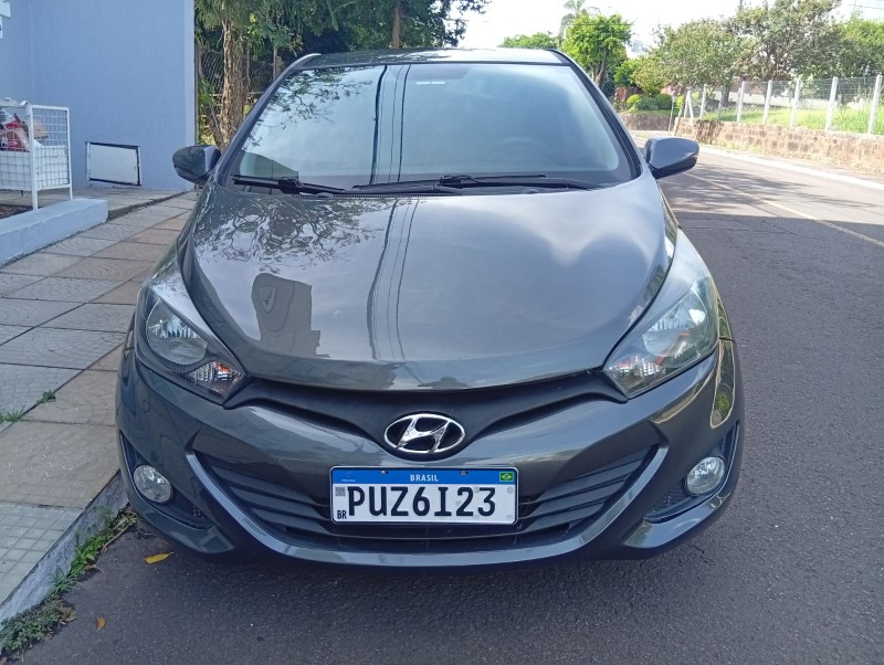 HYUNDAI HB20 COMF 1.6 AUT. 2014/2015 ALTERNATIVA VEÍCULOS LAJEADO / Carros no Vale