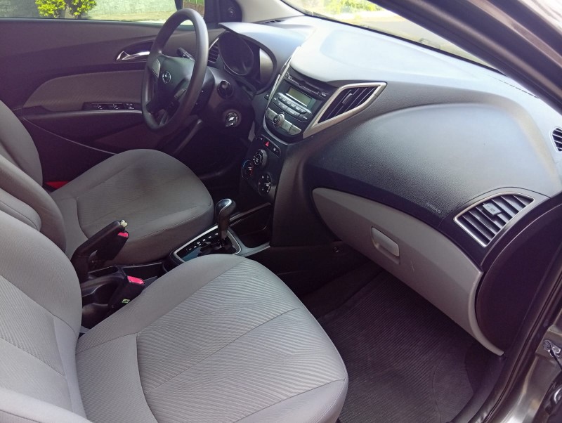 HYUNDAI HB20 COMF 1.6 AUT. 2014/2015 ALTERNATIVA VEÍCULOS LAJEADO / Carros no Vale