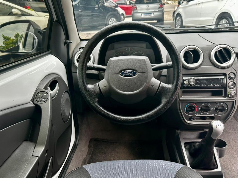 FORD KA 1.0 /2013 AR MULTIMARCAS VENÂNCIO AIRES / Carros no Vale