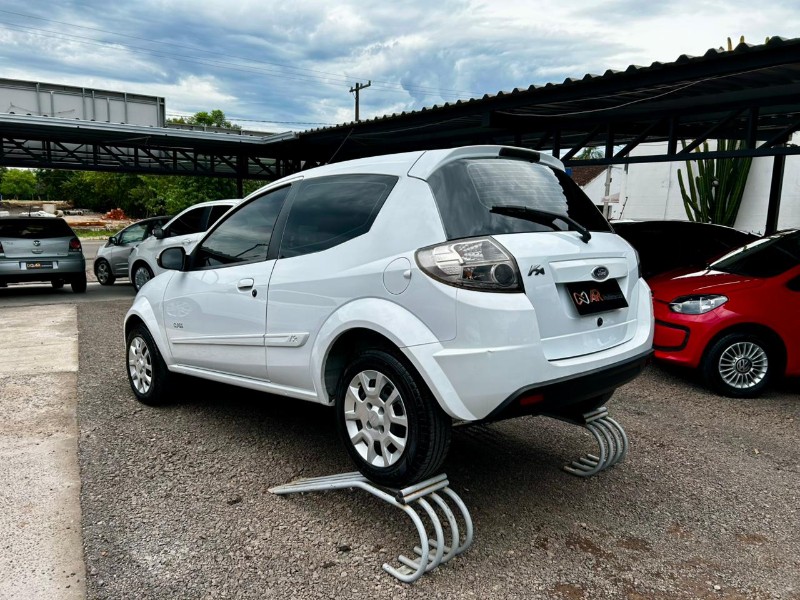FORD KA 1.0 /2013 AR MULTIMARCAS VENÂNCIO AIRES / Carros no Vale