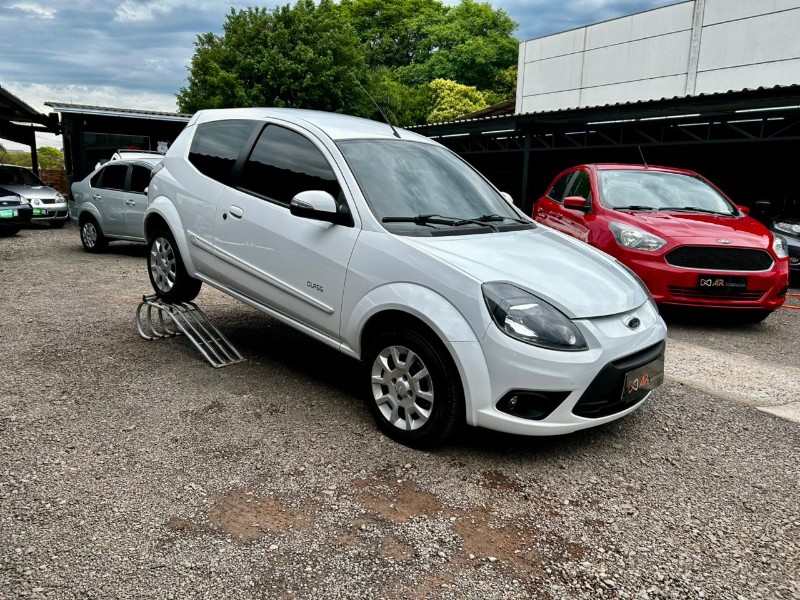 FORD KA 1.0 /2013 AR MULTIMARCAS VENÂNCIO AIRES / Carros no Vale
