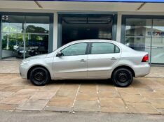 VOLKSWAGEN VOYAGE TREND 1.0 2013/2013 SÉTIMA VEÍCULOS GUAPORÉ / Carros no Vale