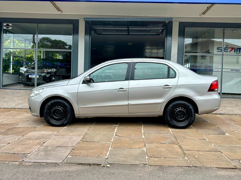 VOLKSWAGEN VOYAGE TREND 1.0 2013/2013 SÉTIMA VEÍCULOS GUAPORÉ / Carros no Vale