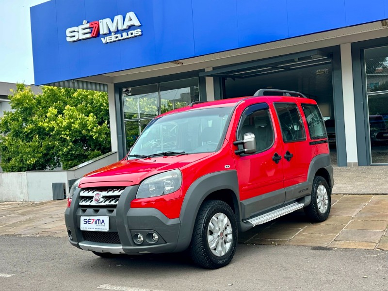 FIAT DOBLO ADVENTURE /6 LUGARES 2016/2016 SÉTIMA VEÍCULOS GUAPORÉ / Carros no Vale