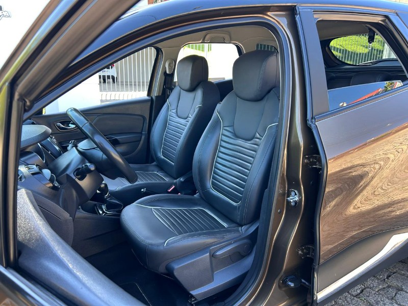 RENAULT CAPTUR INTENSE 2.0 16V FLEX 5P AUT. 2018/2018 LS MULTIMARCAS VENÂNCIO AIRES / Carros no Vale RENAULT CAPTUR INTENSE 2.0 16V FLEX 5P AUT. 2018/2018 LS MULTIMARCAS VENÂNCIO AIRES / Carros no Vale