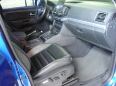 VOLKSWAGEN AMAROK 2.0 HIGHLINE EXTREME 4X4 CD TURBO 2017/2018 PREMIUM AUTOMÓVEIS ARROIO DO MEIO / Carros no Vale
