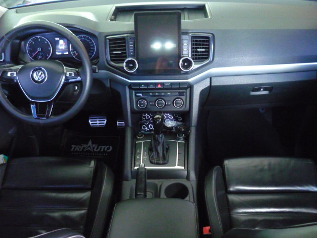VOLKSWAGEN AMAROK 2.0 HIGHLINE EXTREME 4X4 CD TURBO 2017/2018 PREMIUM AUTOMÓVEIS ARROIO DO MEIO / Carros no Vale VOLKSWAGEN AMAROK 2.0 HIGHLINE EXTREME 4X4 CD TURBO 2017/2018 PREMIUM AUTOMÓVEIS ARROIO DO MEIO / Carros no Vale