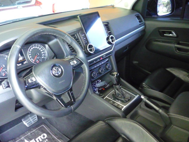 VOLKSWAGEN AMAROK 2.0 HIGHLINE EXTREME 4X4 CD TURBO 2017/2018 PREMIUM AUTOMÓVEIS ARROIO DO MEIO / Carros no Vale VOLKSWAGEN AMAROK 2.0 HIGHLINE EXTREME 4X4 CD TURBO 2017/2018 PREMIUM AUTOMÓVEIS ARROIO DO MEIO / Carros no Vale