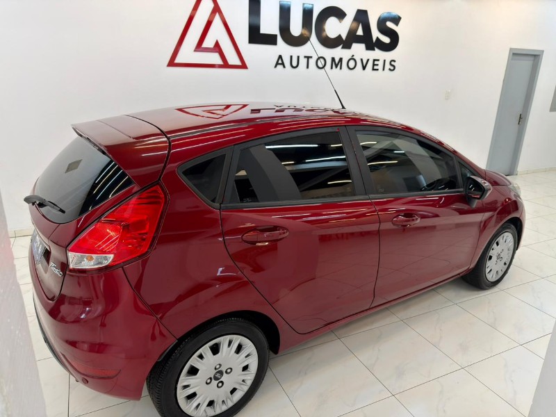FORD NEW FIESTA SE 1.6 2018/2018 LUCAS AUTOMÓVEIS BOM RETIRO DO SUL / Carros no Vale