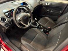 FORD NEW FIESTA SE 1.6 2018/2018 LUCAS AUTOMÓVEIS BOM RETIRO DO SUL / Carros no Vale