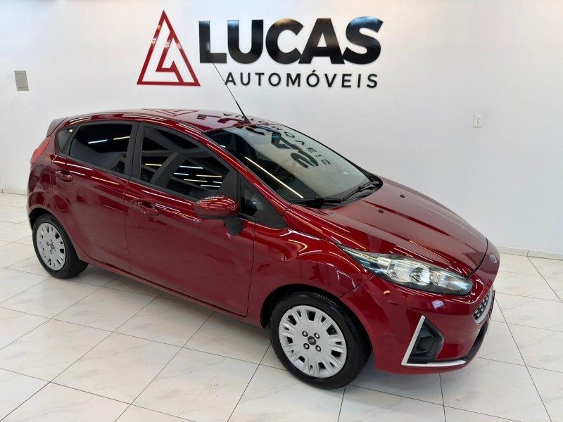 FORD NEW FIESTA SE 1.6 2018/2018 LUCAS AUTOMÓVEIS BOM RETIRO DO SUL / Carros no Vale