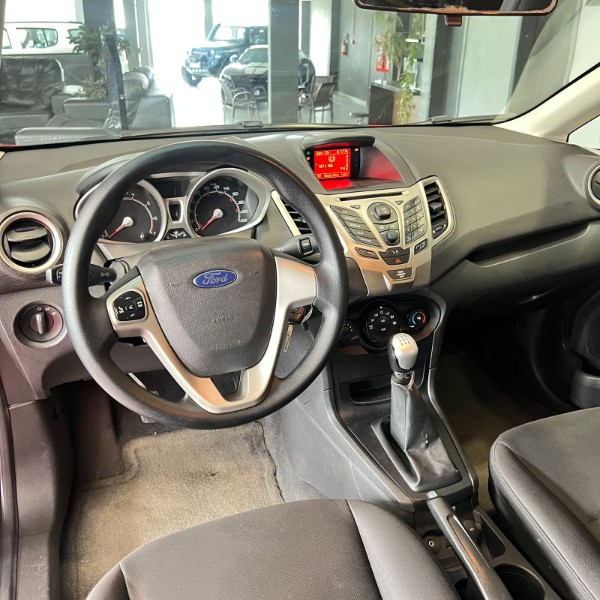 FORD NEW FIESTA 1.6 SE 2012/2012 JOÃO CARROS MULTIMARCAS GUAPORÉ / Carros no Vale FORD NEW FIESTA 1.6 SE 2012/2012 JOÃO CARROS MULTIMARCAS GUAPORÉ / Carros no Vale