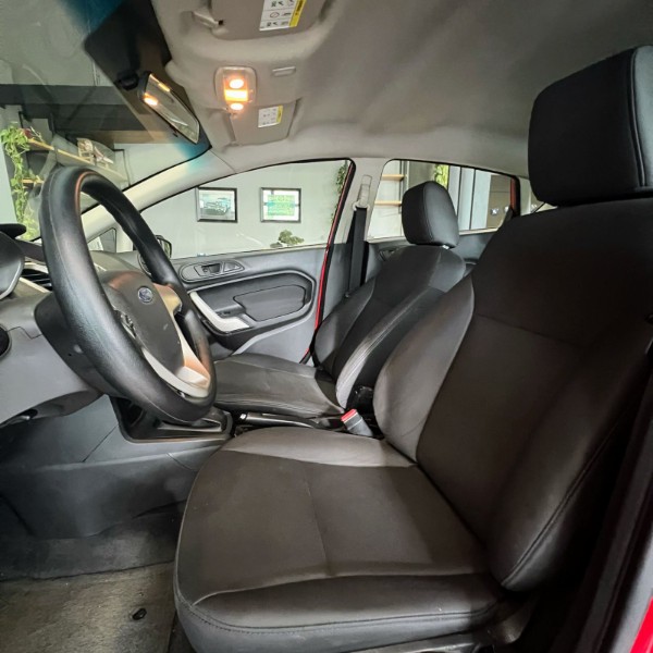 FORD NEW FIESTA 1.6 SE 2012/2012 JOÃO CARROS MULTIMARCAS GUAPORÉ / Carros no Vale FORD NEW FIESTA 1.6 SE 2012/2012 JOÃO CARROS MULTIMARCAS GUAPORÉ / Carros no Vale