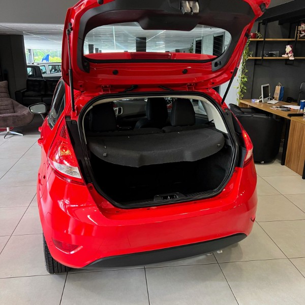 FORD NEW FIESTA 1.6 SE 2012/2012 JOÃO CARROS MULTIMARCAS GUAPORÉ / Carros no Vale FORD NEW FIESTA 1.6 SE 2012/2012 JOÃO CARROS MULTIMARCAS GUAPORÉ / Carros no Vale