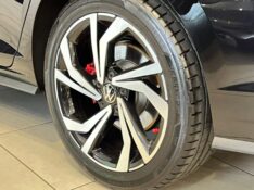 VOLKSWAGEN JETTA GLI 350 TSI 2.0 2022/2022 JOÃO CARROS MULTIMARCAS GUAPORÉ / Carros no Vale