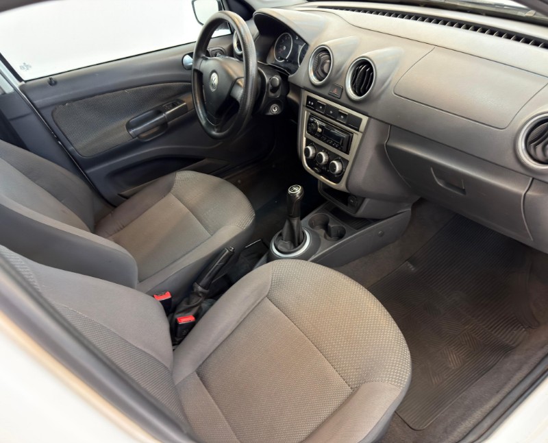 VOLKSWAGEN VOYAGE TREND 1.0 2011/2011 LUCAS AUTOMÓVEIS BOM RETIRO DO SUL / Carros no Vale