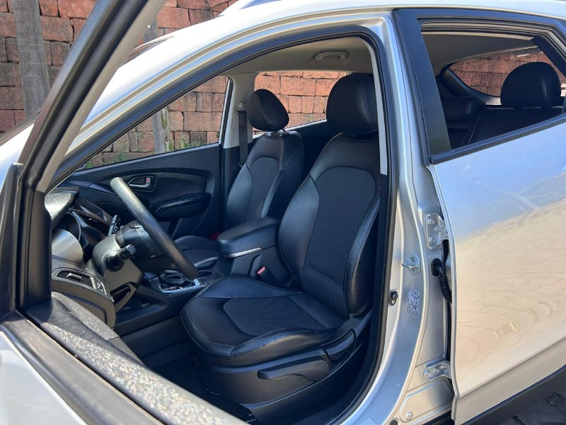 HYUNDAI IX35 2.0 16V 2WD FLEX AUT. 2017/2017 LS MULTIMARCAS VENÂNCIO AIRES / Carros no Vale