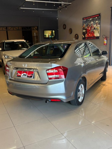 HONDA CITY DX 1.5 16V FLEX 2013/2013 JM AUTOMÓVEIS VENÂNCIO AIRES / Carros no Vale