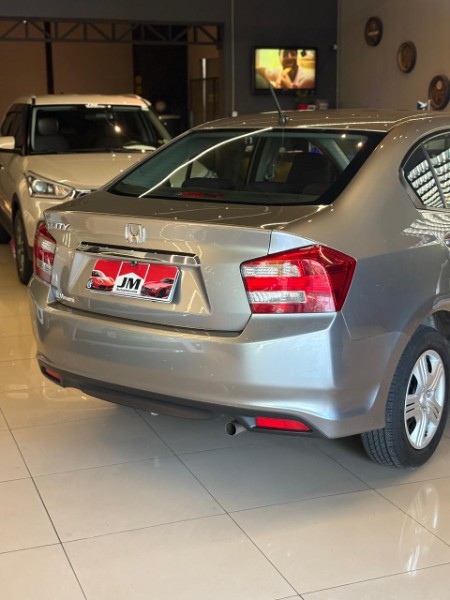 HONDA CITY DX 1.5 16V FLEX 2013/2013 JM AUTOMÓVEIS VENÂNCIO AIRES / Carros no Vale