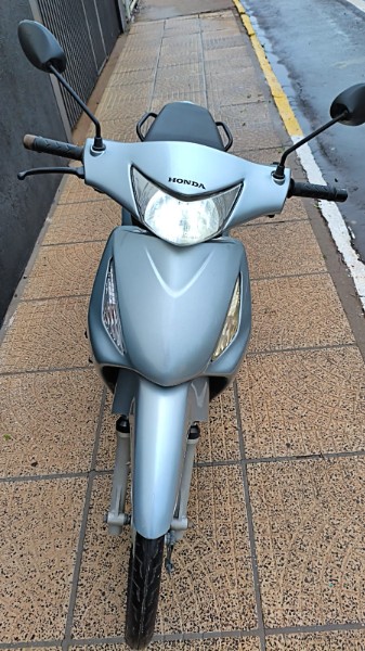 HONDA MOTOS BIZ 125 ES 2006/2006 ADRIANO VEÍCULOS CRUZEIRO DO SUL / Carros no Vale