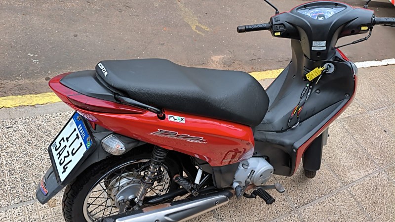 HONDA MOTOS BIZ 125 ES 2012/2012 ADRIANO VEÍCULOS CRUZEIRO DO SUL / Carros no Vale