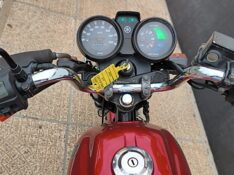 YAMAHA YBR 125-ED 2004/2005 ADRIANO VEÍCULOS CRUZEIRO DO SUL / Carros no Vale