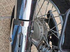 YAMAHA YBR 125-ED 2004/2005 ADRIANO VEÍCULOS CRUZEIRO DO SUL / Carros no Vale