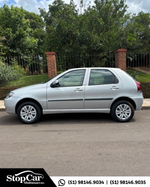 FIAT PALIO 1.0 CEL. ECON./ITALIA F.FLEX 8V 4P 2012/2012 STOPCAR MULTIMARCAS ESTRELA / Carros no Vale