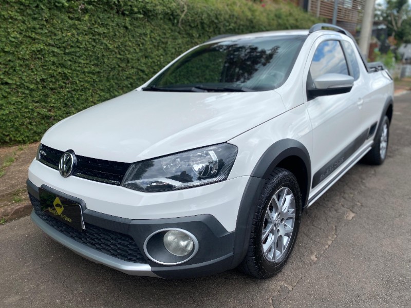 VOLKSWAGEN SAVEIRO CE CROSS 1.6 2014/2015 ESTAÇÃO DO CARRO ESTRELA / Carros no Vale