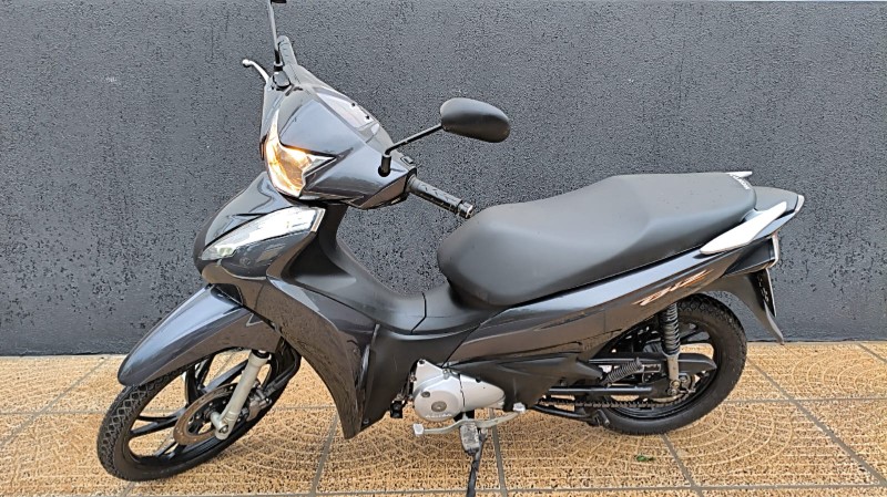 HONDA MOTOS BIZ 125 ES 2020/2020 ADRIANO VEÍCULOS CRUZEIRO DO SUL / Carros no Vale HONDA MOTOS BIZ 125 ES 2020/2020 ADRIANO VEÍCULOS CRUZEIRO DO SUL / Carros no Vale