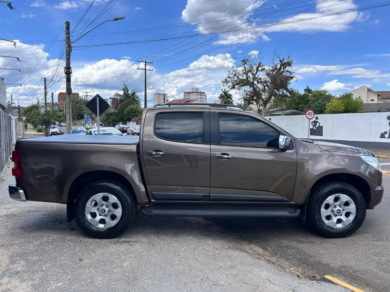 CHEVROLET S10 PICK-UP LTZ 2.4 F.POWER 4X2 CD 2013/2013 LS MULTIMARCAS VENÂNCIO AIRES / Carros no Vale
