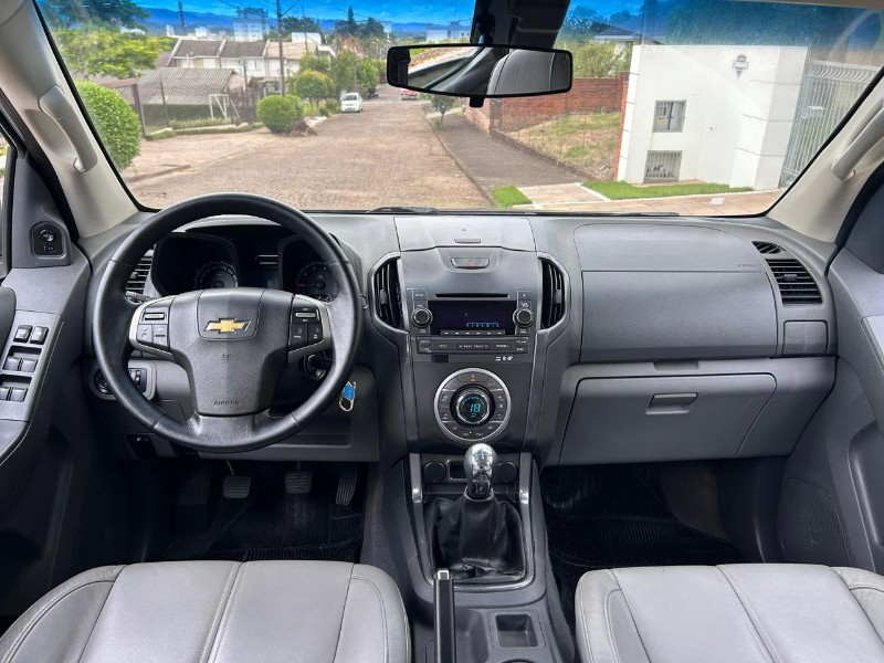 CHEVROLET S10 PICK-UP LTZ 2.4 F.POWER 4X2 CD 2013/2013 LS MULTIMARCAS VENÂNCIO AIRES / Carros no Vale