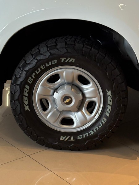 CHEVROLET S10 2.8 16V TURBO DIESEL LS CD 4X4 MANUAL 2016/2017 JM AUTOMÓVEIS VENÂNCIO AIRES / Carros no Vale