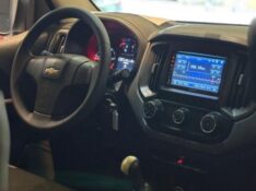 CHEVROLET S10 2.8 16V TURBO DIESEL LS CD 4X4 MANUAL 2016/2017 JM AUTOMÓVEIS VENÂNCIO AIRES / Carros no Vale