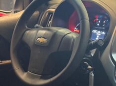 CHEVROLET S10 2.8 16V TURBO DIESEL LS CD 4X4 MANUAL 2016/2017 JM AUTOMÓVEIS VENÂNCIO AIRES / Carros no Vale