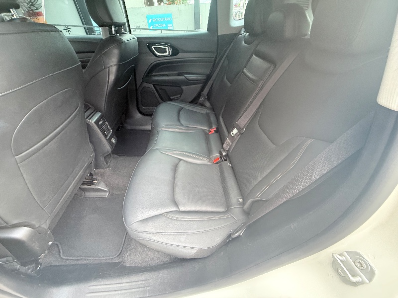 JEEP COMPASS 2.0 16V DIESEL LIMITED 4X4 AUTOMÁTICO 2024/2024 ELY AUTOMÓVEIS LAJEADO / Carros no Vale