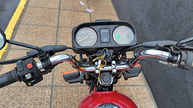 HONDA MOTOS CG 125 TITAN 1997/1997 ADRIANO VEÍCULOS CRUZEIRO DO SUL / Carros no Vale