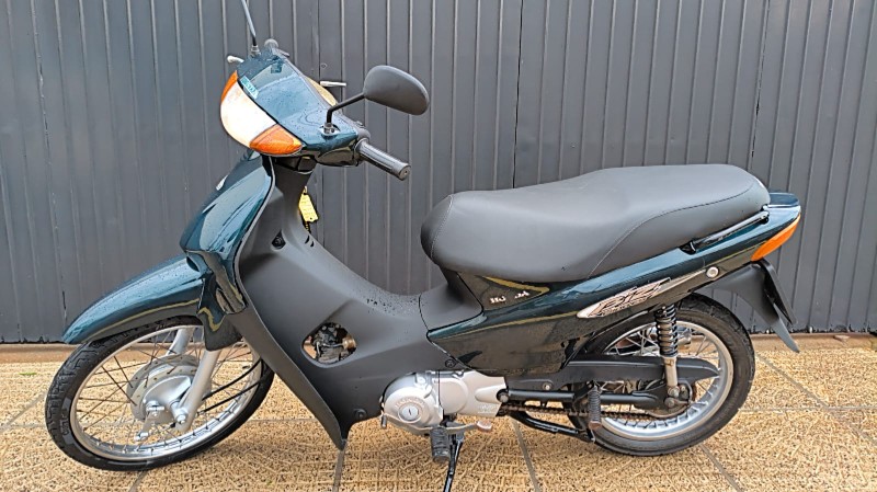 HONDA MOTOS C100 BIZ ES 2003/2004 ADRIANO VEÍCULOS CRUZEIRO DO SUL / Carros no Vale HONDA MOTOS C100 BIZ ES 2003/2004 ADRIANO VEÍCULOS CRUZEIRO DO SUL / Carros no Vale