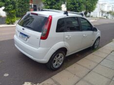 FORD FIESTA 1.6 FLEX 2012/2013 ALTERNATIVA VEÍCULOS LAJEADO / Carros no Vale