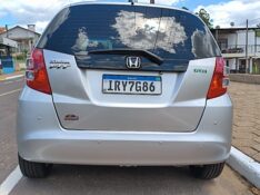 HONDA FIT 1.4 LXL 16V FLEX 4P AUT 2011/2011 ADRIANO VEÍCULOS CRUZEIRO DO SUL / Carros no Vale