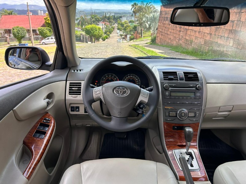 TOYOTA COROLLA SE-G 1.8 16V FLEX 2010/2010 LS MULTIMARCAS VENÂNCIO AIRES / Carros no Vale