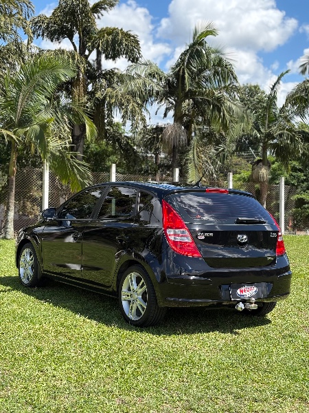 HYUNDAI I30 2.0 16V 145CV 5P MEC. /2012 NEURI VEÍCULOS LAJEADO / Carros no Vale
