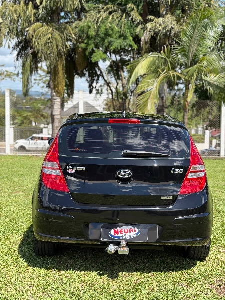 HYUNDAI I30 2.0 16V 145CV 5P MEC. /2012 NEURI VEÍCULOS LAJEADO / Carros no Vale